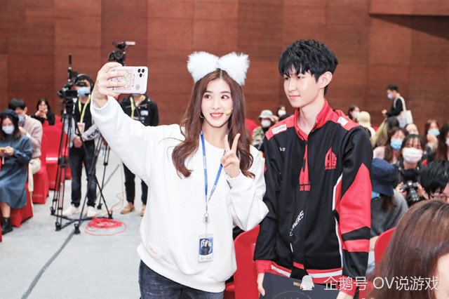 ag一诺超越猫神飞牛kpl人气第一易主粉丝他还差一个fmvp