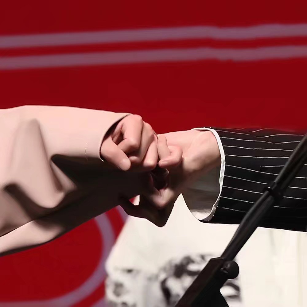 众所周知我社的老爷们儿连手都那么好看