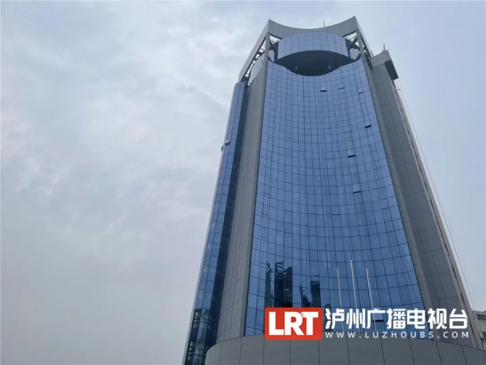 外部装修完成,泸州老窖大酒店大变样了_腾讯新闻