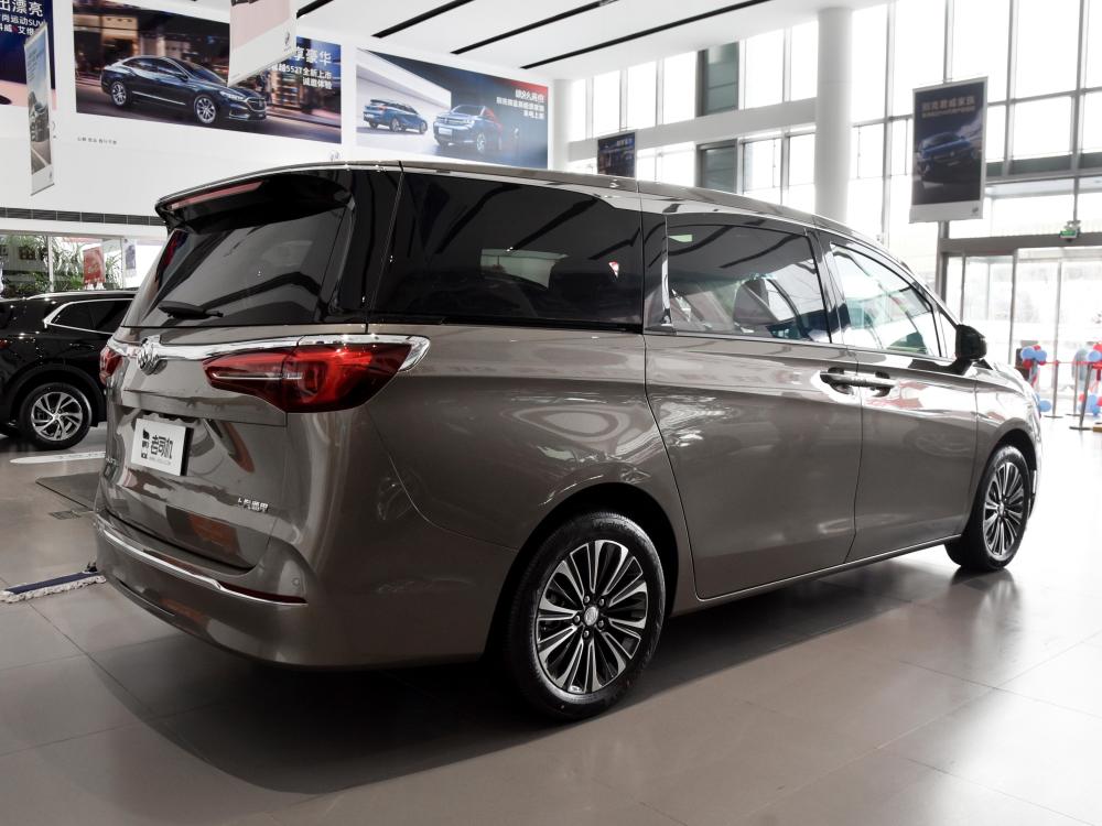 新2.0t更省油,电滑门大7座,合资销冠mpv,带你看别克gl8