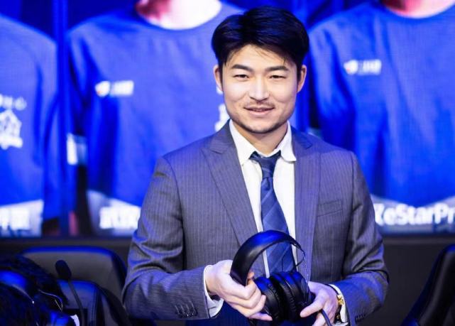 kpl小胖情商下线把新教练老林打到超鬼春季赛要被雪藏了