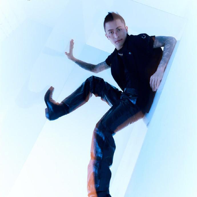 秦奋开始耍大牌因柏公子1行为遭本人怒怼网友听后愣了