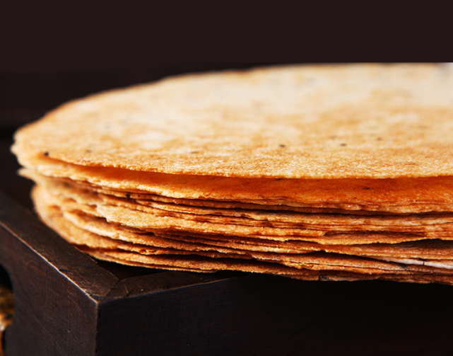 山西特产记忆中的昔阳压饼薄如秋叶酥香脆口老人小孩都爱吃