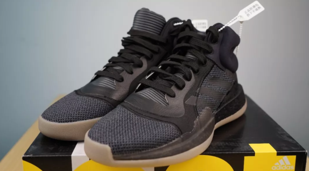 wen鞋评实战300价位的王者没有缓震的它为何能这么迷人