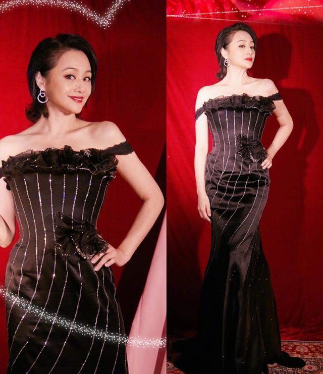 曹颖的长相没变过优雅大气还有点媚穿一身黑也不像奔五的