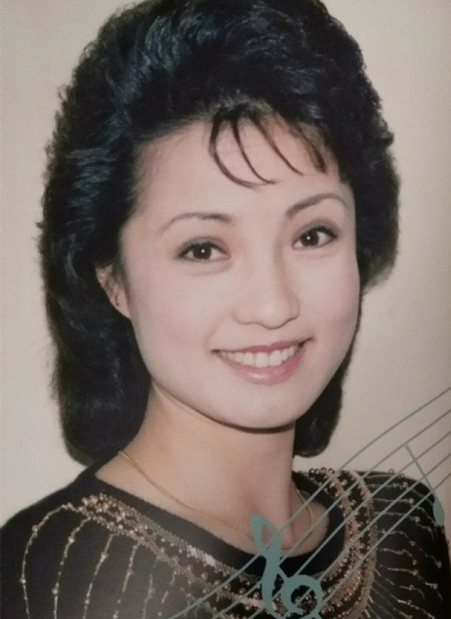 侯玉婷:3次拒绝央视,和霍震霆传绯闻,朱玲玲被迫离婚