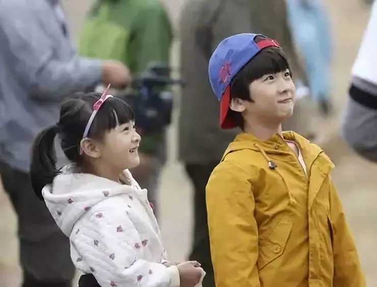 爸爸去哪儿开播7年天天森碟颜值逆天王诗龄大变脸