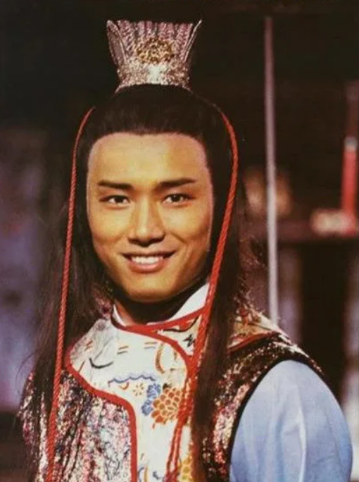 83版《射雕英雄传》中苗侨伟和李司棋分别饰演的是杨康和包惜弱!