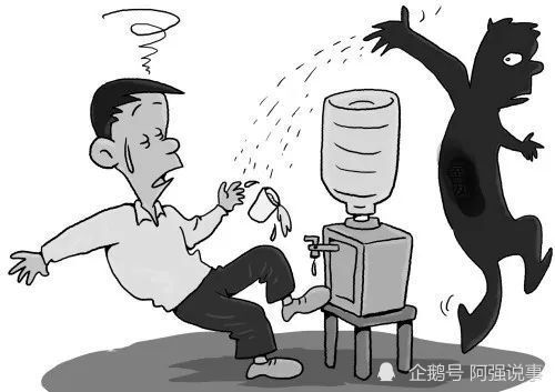 网红医生为证明麻醉药能一捂就晕,亲自以身试药,将自己捂晕_腾讯新闻