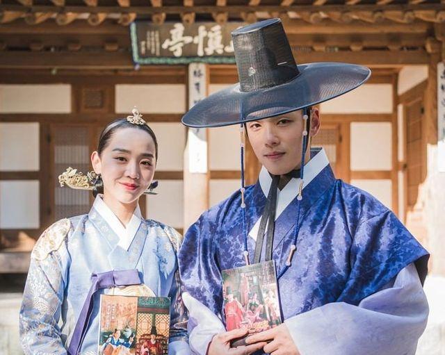 打开腾讯新闻,查看更多图片 >韩剧《哲仁王后》日前播出20集精彩大