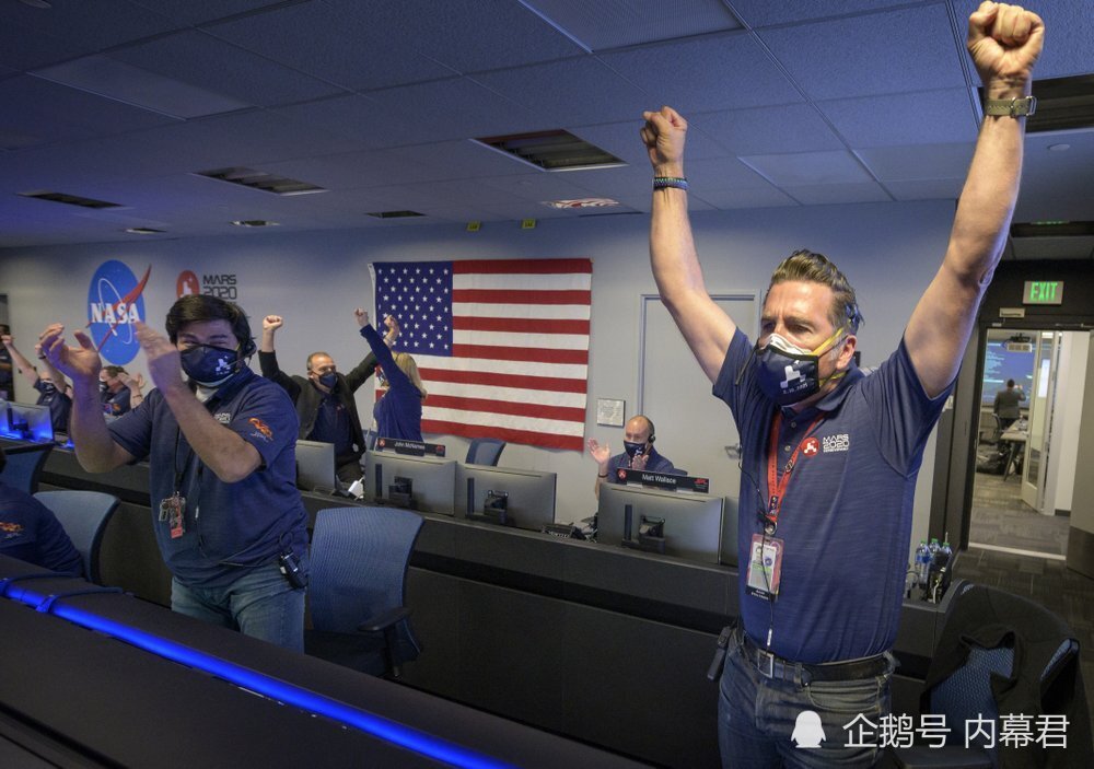 毅力号|美国“毅力号”登陆火星传回两张照片 未来将在火星上钻孔挖土