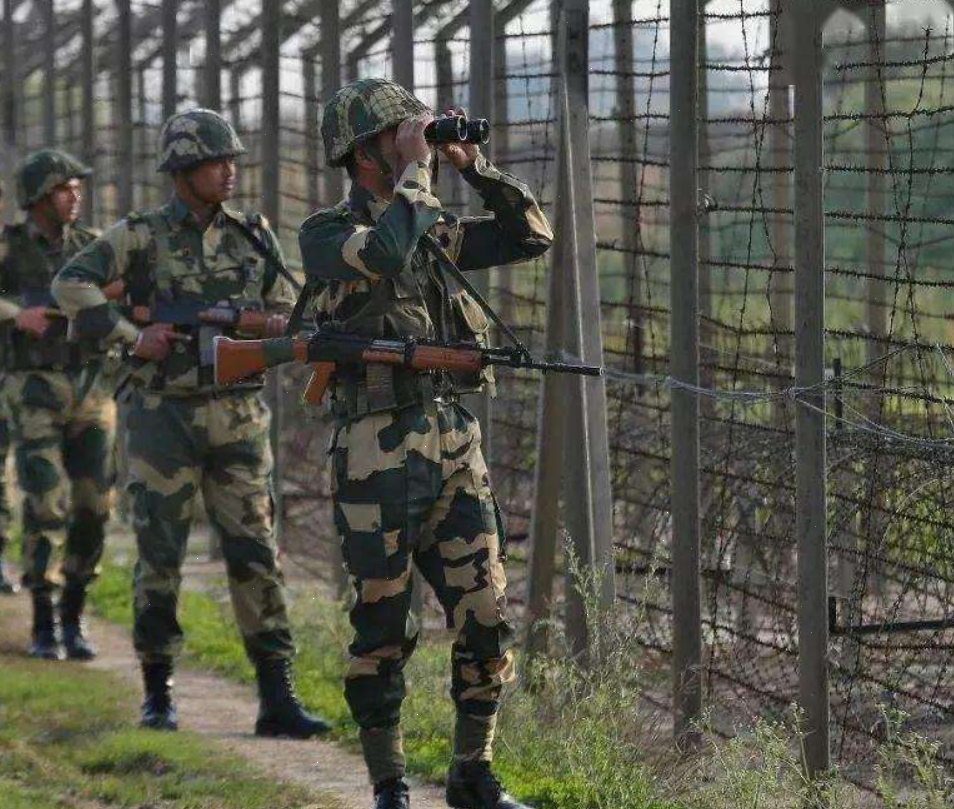 中印边境解放军大动作震动印高层释放积极信号引爆印度舆论