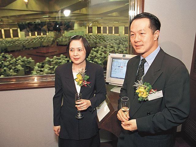 被渣男刘銮雄伤害患癌去世悲凉成了宝咏琴人生的底色