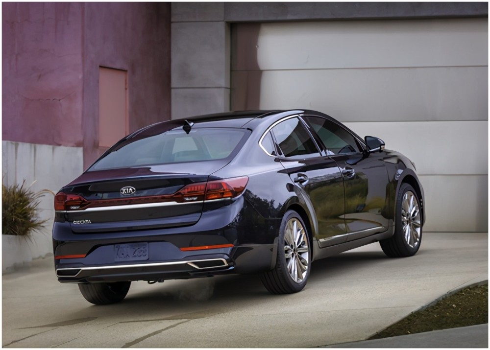 起亚凯尊还记得吗?更名k7将3月发布,韩系新颜值担当