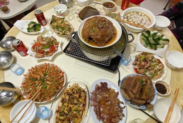 朋友圈晒的5桌年夜饭个个丰盛好看又好吃最后一个太北方了