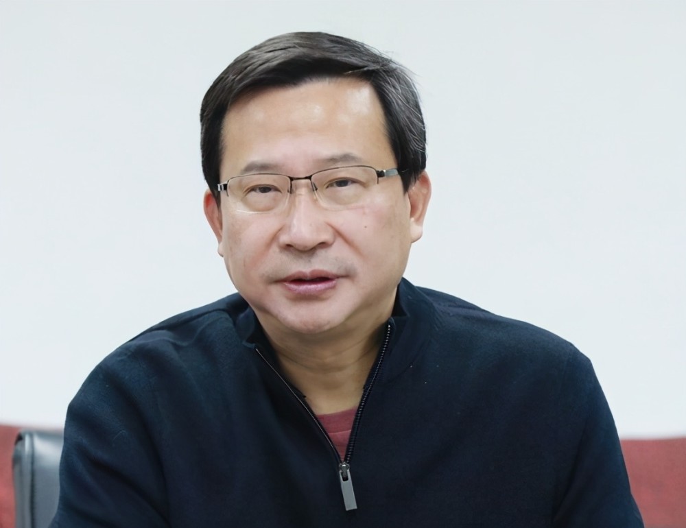 饶毅的事迹相信大家也有所耳闻,自实名举报李红良,裴纲,耿美玉学术