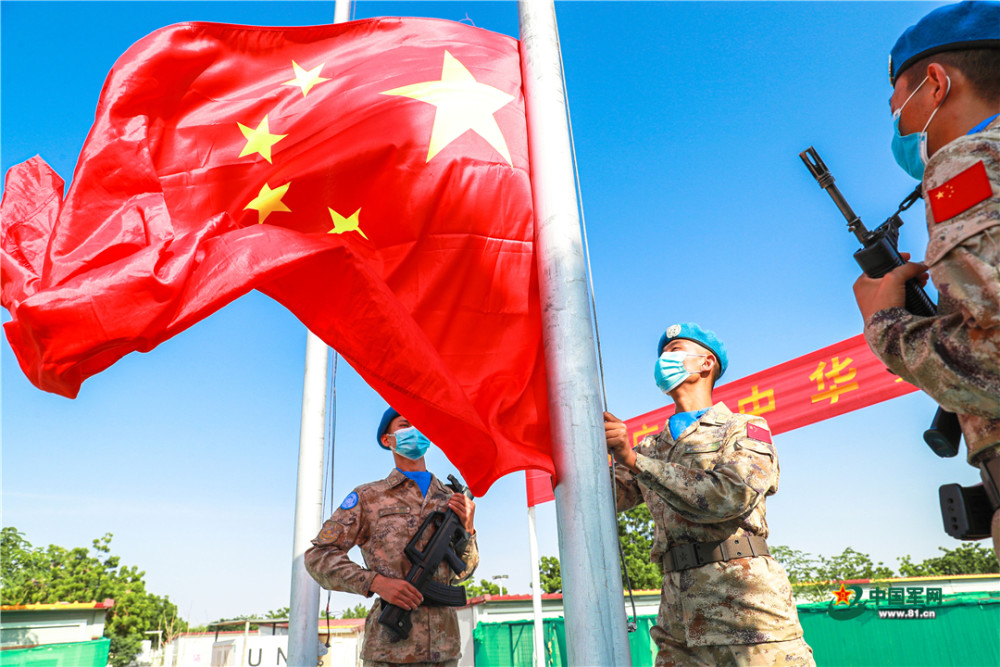 中国第16批赴苏丹维和工兵分队这样书信致亲属