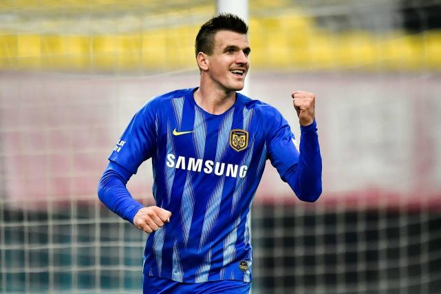 江苏苏宁又走了一位锋霸外援今年还能夺中超冠军吗