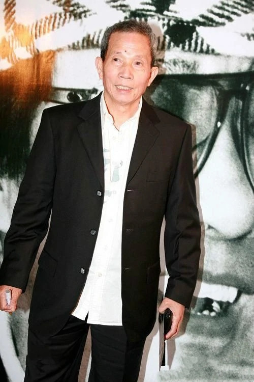 凄凉的刘家班:刘家良去世前原谅妻子,刘家辉在病床上挣扎9年_腾讯新闻