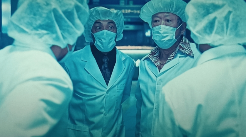 唐探3验尸房片段很高级别闹宁浩15年前就拍过