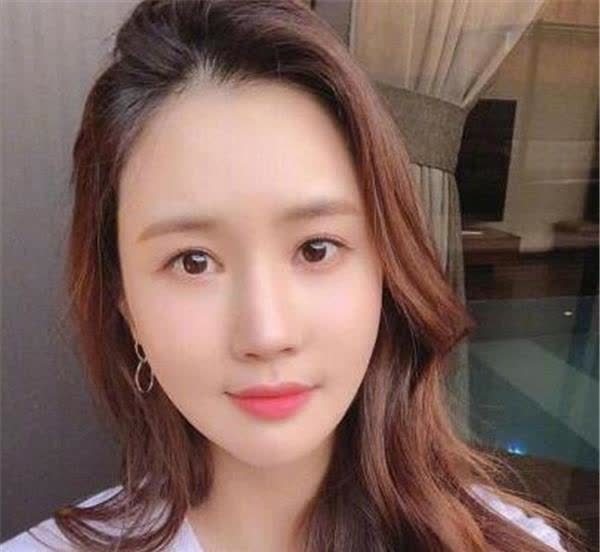 换装|36岁李多海换装试婚纱官宣结婚？ 曾与李易峰因戏生情