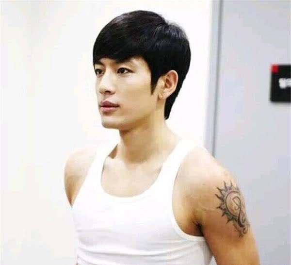 换装|36岁李多海换装试婚纱官宣结婚？ 曾与李易峰因戏生情