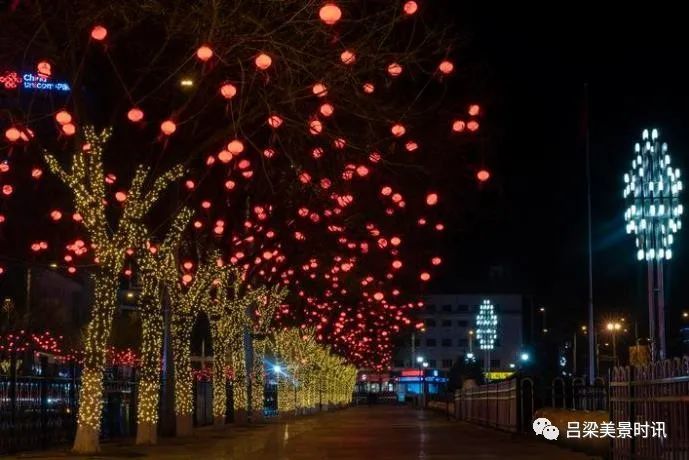 吕梁花灯璀璨度新春