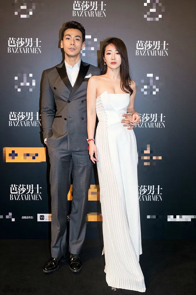 结婚之后都很低调,也会时不时合体秀个恩爱,同年12月,在西班牙举办了