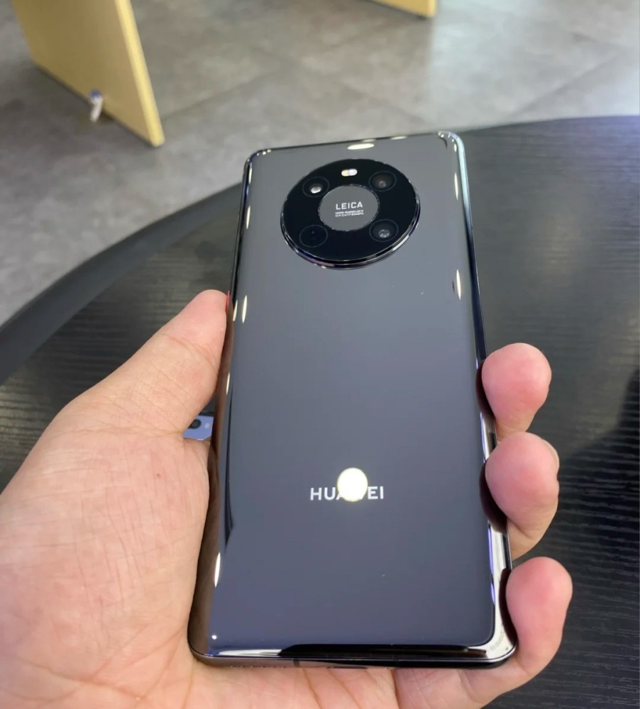 买华为mate40还是选p40pro行内人的回答说到心坎了