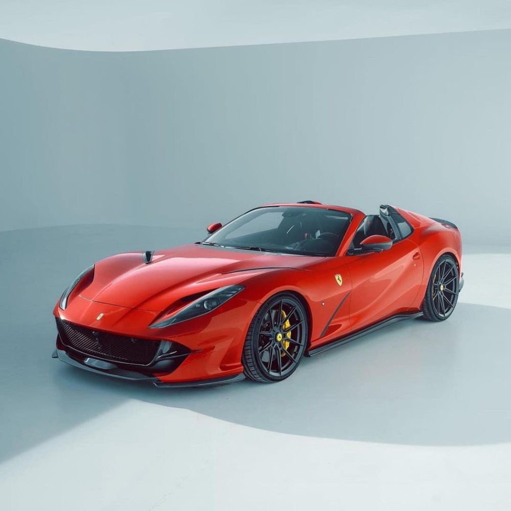 全新升级的法拉利812gts跑车