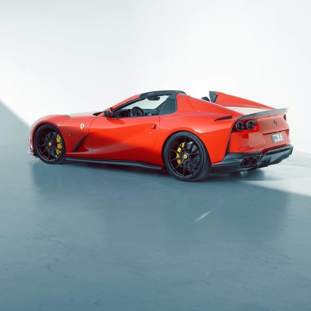 全新升级的法拉利812gts跑车