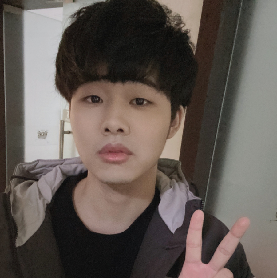 初晨在ag地位多卑微?爱思:他不配换我一只手,六点六慌忙阻止