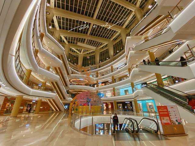 上海奢侈品购物中心图片