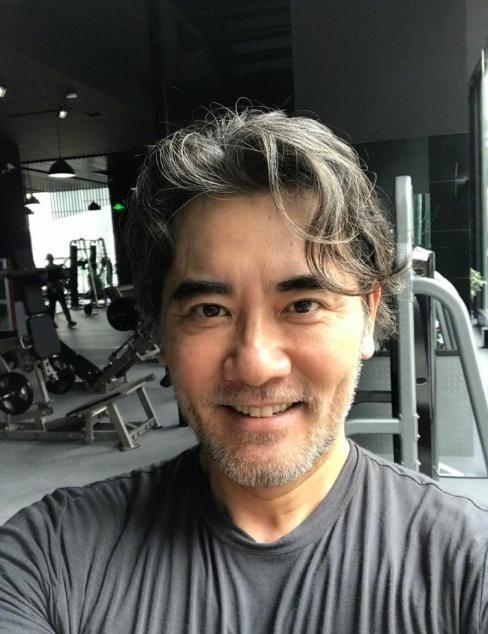 1960年6月9日,出生于山东莱阳,毕业于明志工业学院,中国台湾男演员