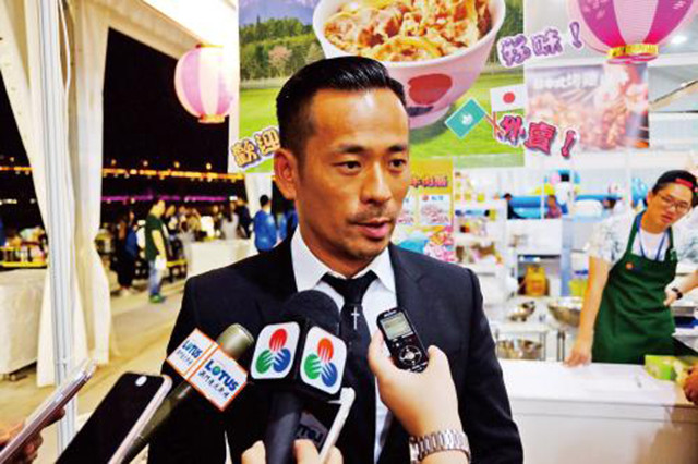 从叠码仔到澳门新赌王:跟澳门教父混,5年扩充14亿