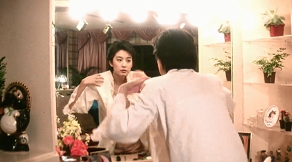 影片由成龙自导自演,并请来了林青霞和张曼玉两大女星出演,扮演成龙