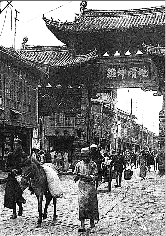 两对石狮阔别78年有望"团聚"