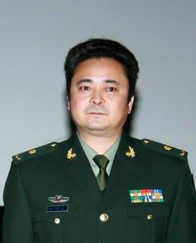 国家正师级演员59岁潘冬子祝新运姐弟恋也很幸福