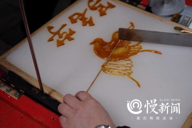 重庆80后非遗糖画师:莫让糖画成为渐行渐远的甜蜜记忆-腾讯新闻