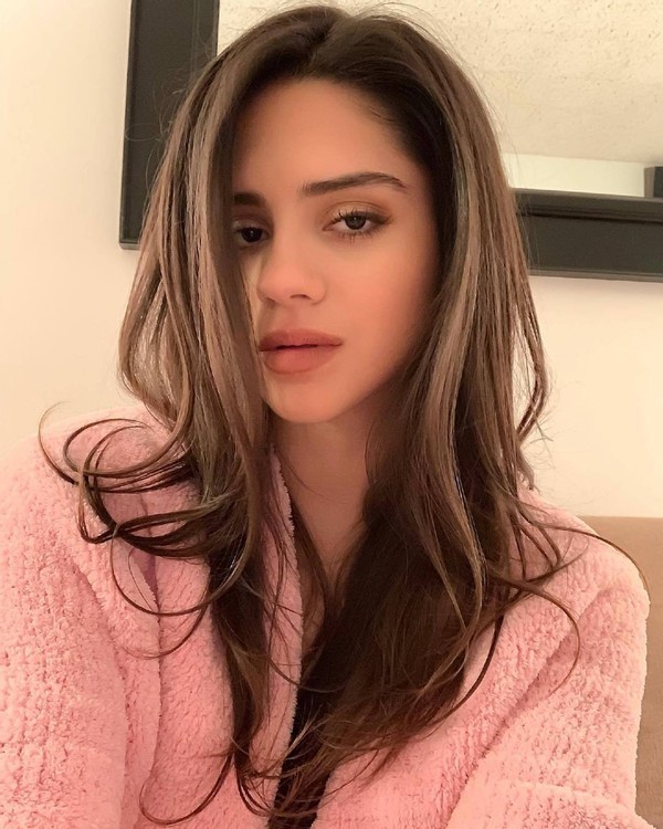 dc史上首位拉丁裔超女闪电侠蝙蝠侠穿越时空网友撕漫女本人