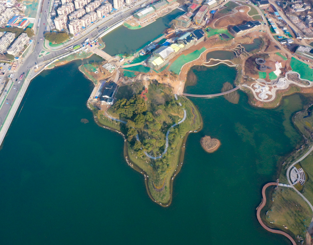 春季打卡湖中有座超美的爱心岛