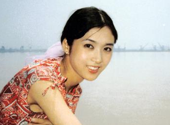 80年代著名女星龚雪,因流氓大案退出演艺圈,如今现状如何?_腾讯新闻