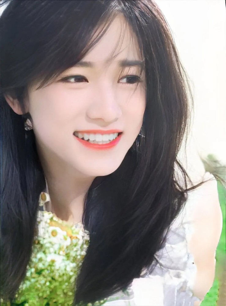 王牌放宋亚轩女装照宋亚轩害羞问我漂亮吗网友这是我老公也是我老婆