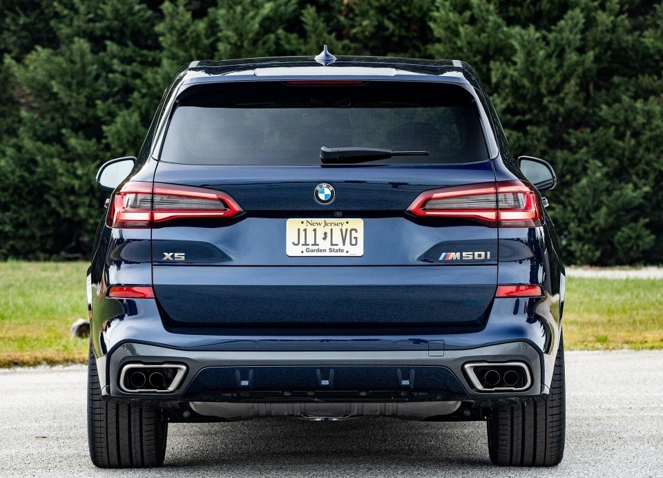 最畅销的豪华c级suv,连q7都不是它对手,宝马x5为何这么火?