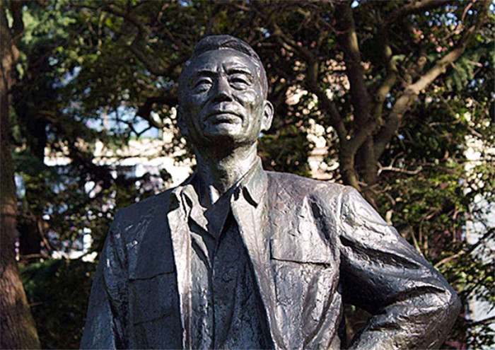 束星北:21岁担任爱因斯坦助手,回国扫厕所十年不忘推演公式