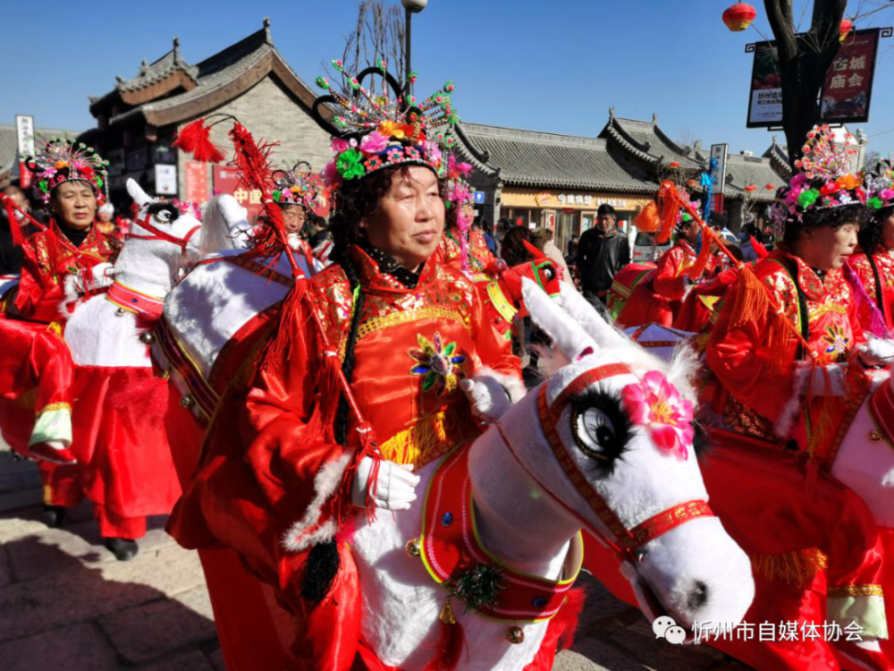 自媒采风丨忻州古城 秧歌迎春_腾讯新闻
