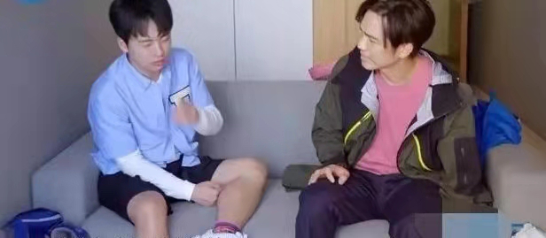 郭麒麟|郭德纲之子，年纪轻轻的郭麒麟，为何会得痛风？