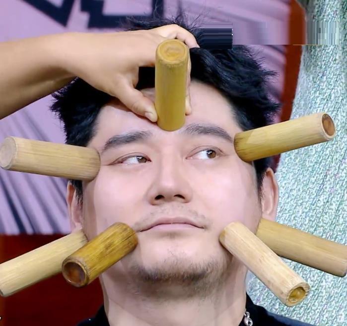 王大陆喊老师给李沁后背拔罐抱她肩膀不让逃这下看清她背多美了