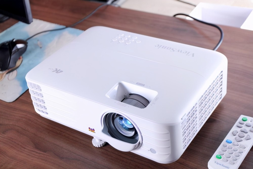 外观更时尚,游戏低延迟,优派px701-4k投影机开箱图赏_腾讯新闻