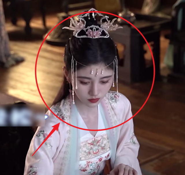 《慕南枝》花絮曝光,失去正片滤镜,终于能看穿鞠婧祎的真实颜值